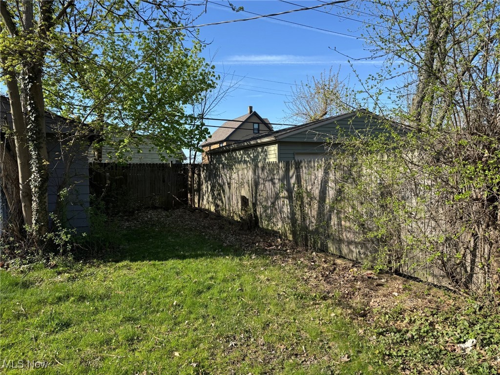 3322 Yorkshire Road Cleveland Heights, OH 44118 - Photo 6 of 19 Gallery Image 6