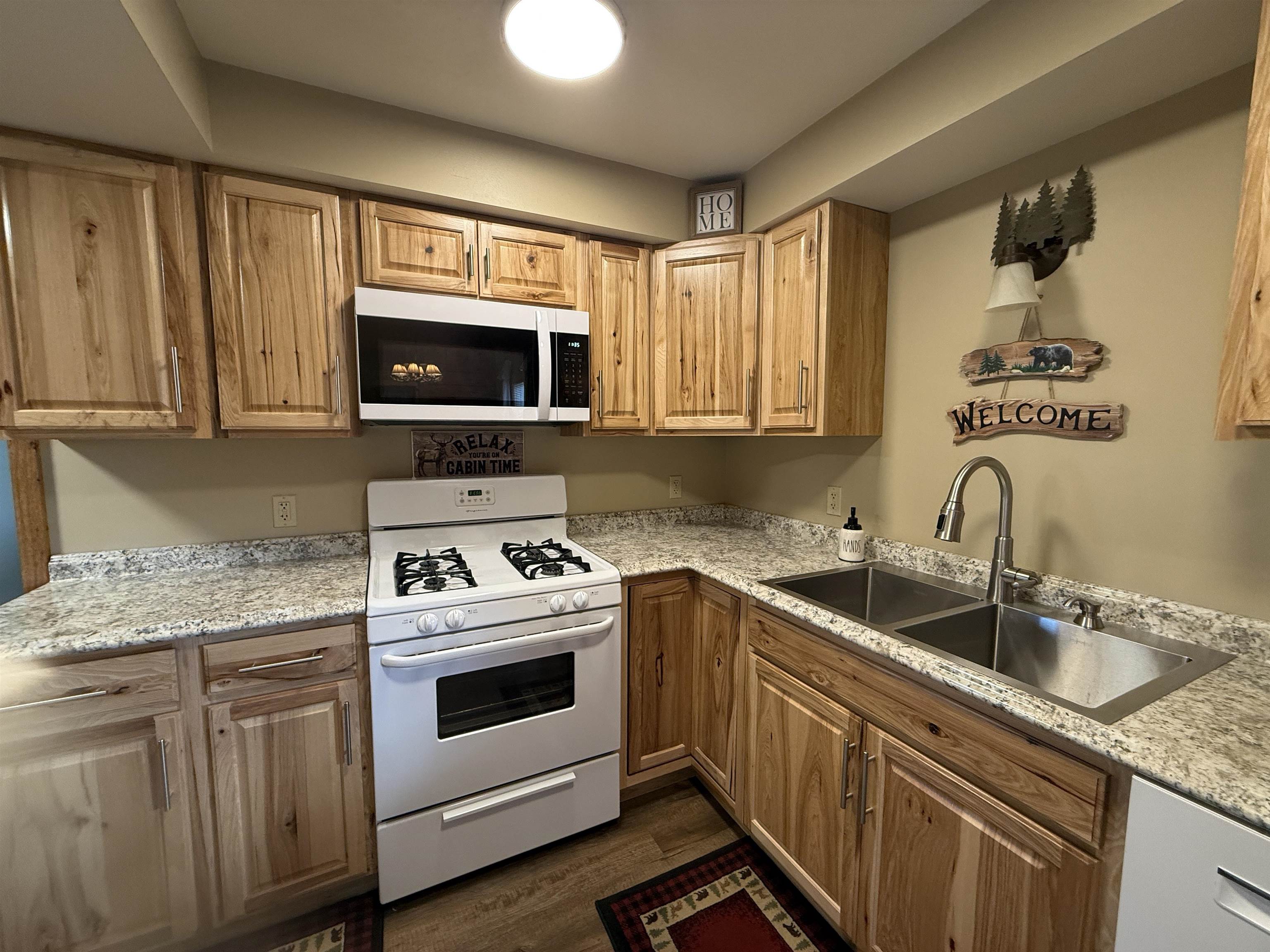 449 Overlook Court Warrens, WI 54666 - Photo 18 of 35