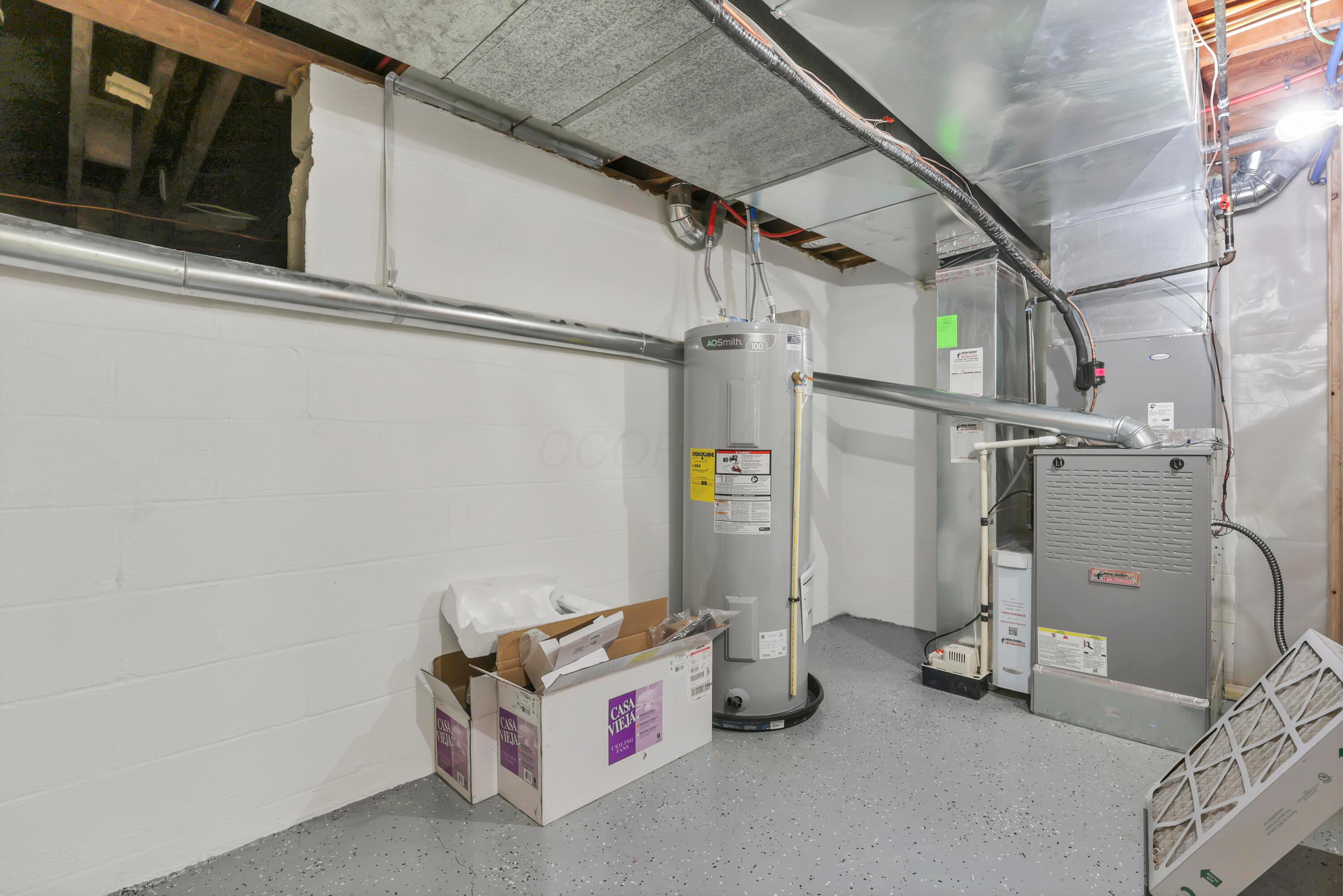 1285 Kingsgate Road Columbus, OH 43221 - Photo 48 of 56 Utility room