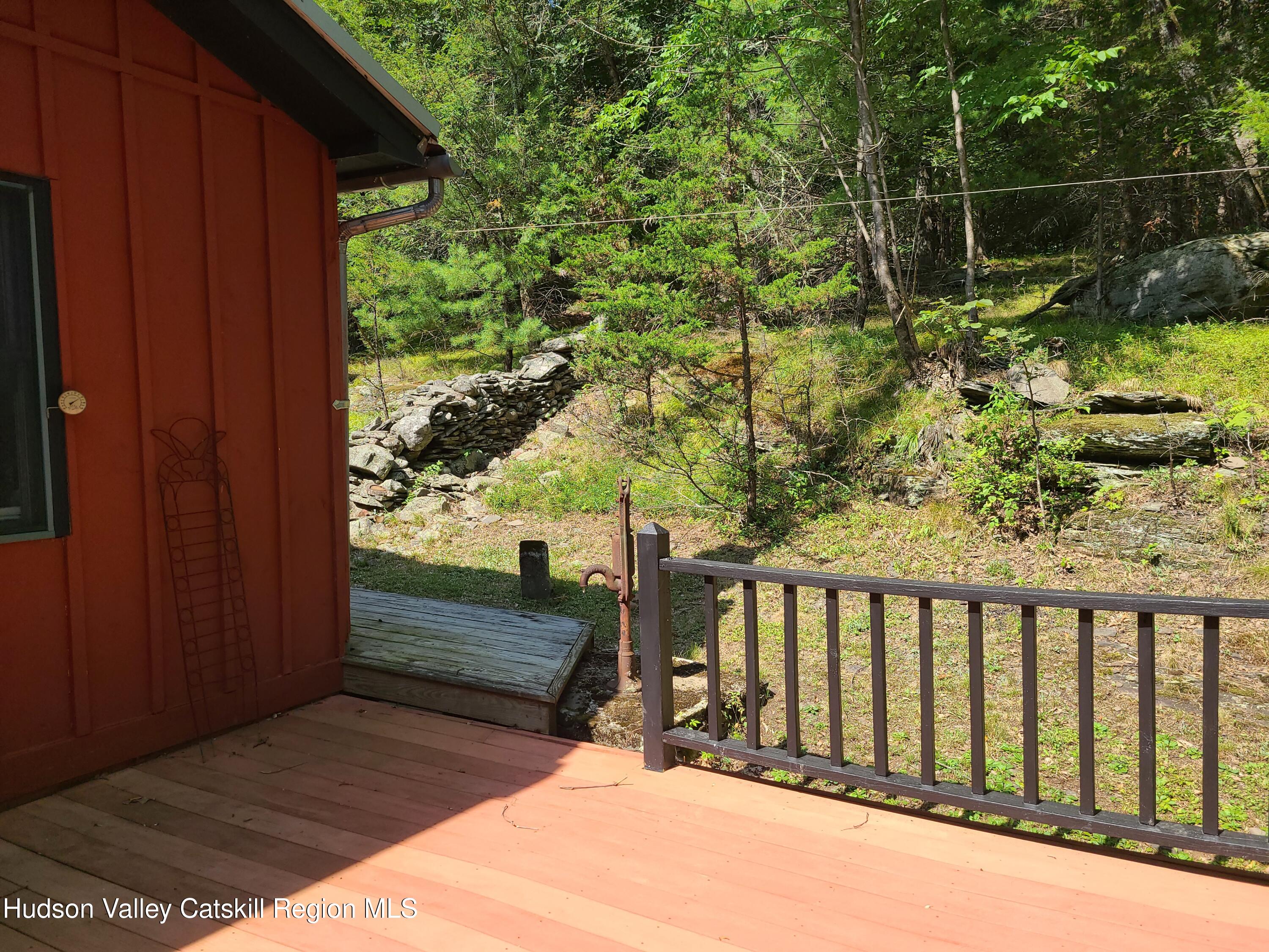 44 Sheldon Hill Road Olivebridge, NY 12461 - Photo 9 of 24 a view of a backyard
