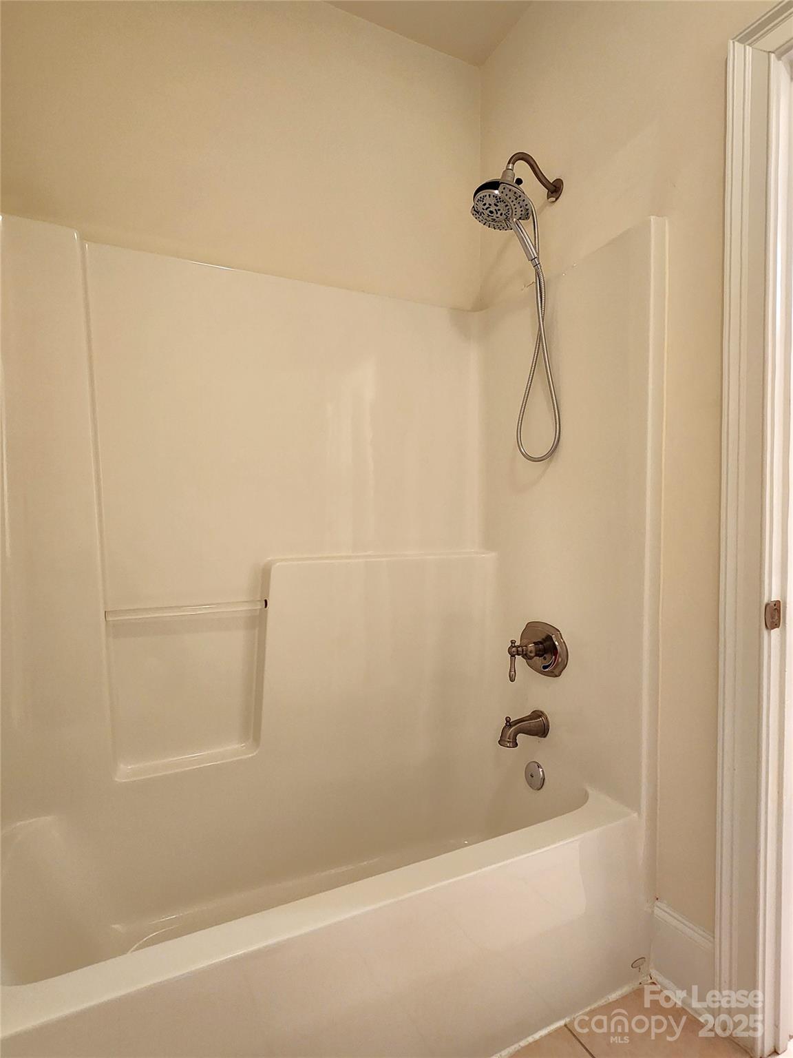 5524 Strabane Drive Matthews, NC 28104 - Photo 30 of 41 a bathroom with a bathtub