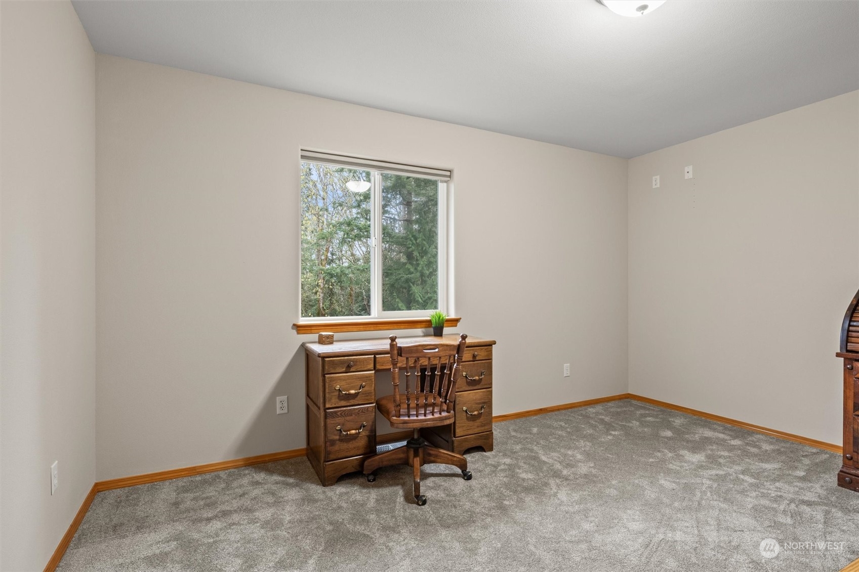 2068 Academy Road Bellingham, WA 98226 - Photo 31 of 40 a room with a table and a window