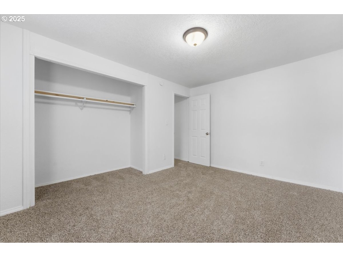 18427 Southeast Yamhill Street Gresham, OR 97233 - Photo 12 of 39 a view of an empty room