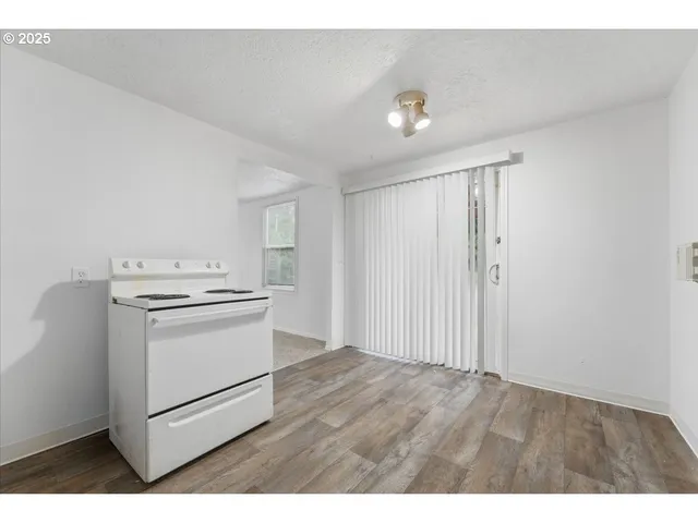 $449,900 | 18427 Southeast Yamhill Street, Gresham, OR 97233