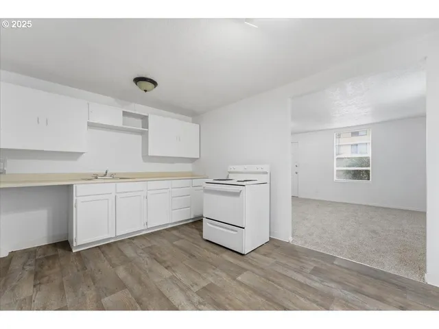 $449,900 | 18427 Southeast Yamhill Street, Gresham, OR 97233