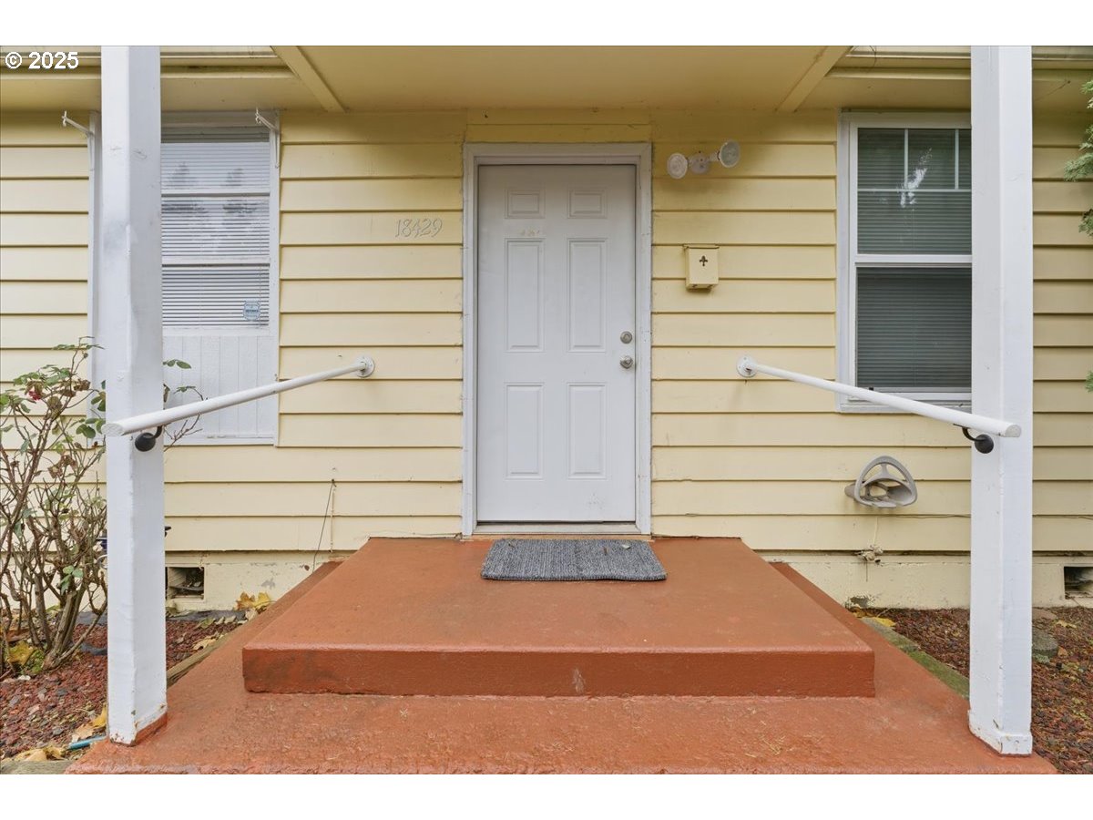 18427 Southeast Yamhill Street Gresham, OR 97233 - Photo 25 of 39 a picture of a door of a house