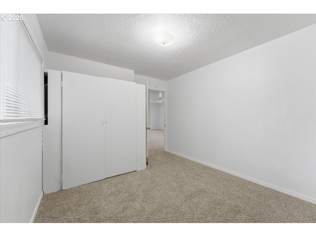 18427 Southeast Yamhill Street Gresham, OR 97233 - Photo 28 of 39 a view of an empty room