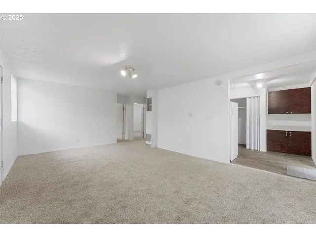 $449,900 | 18427 Southeast Yamhill Street, Gresham, OR 97233