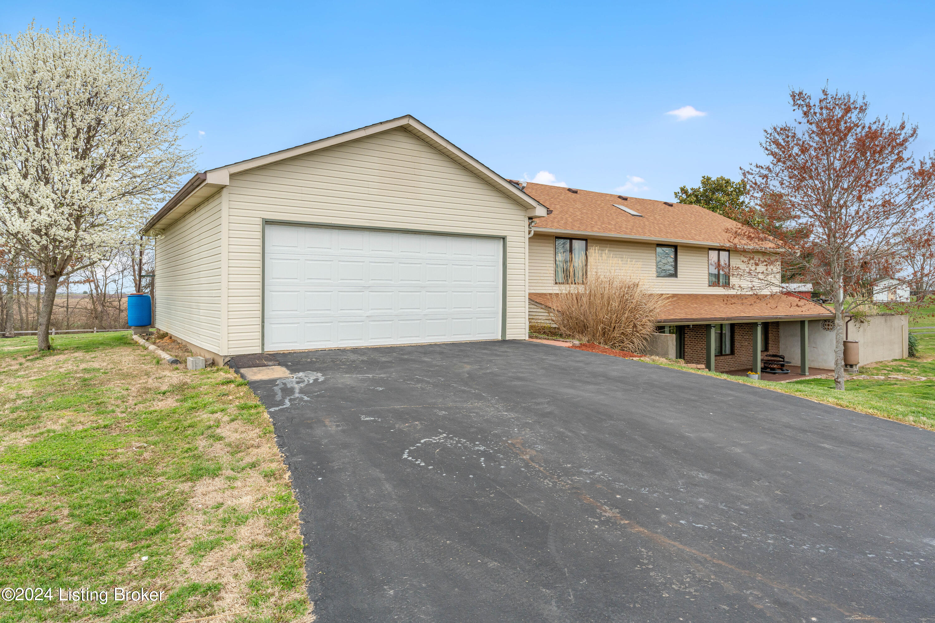 1950 Tanner Road Hodgenville, KY 42748 - Photo 8 of 59 1950 Tannder Rd (7 of 59)
