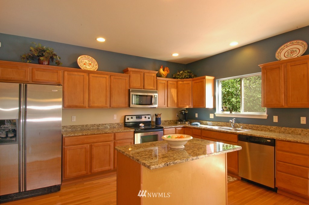 2809 232nd Street Southeast Bothell, WA 98021 - Photo 9 of 25