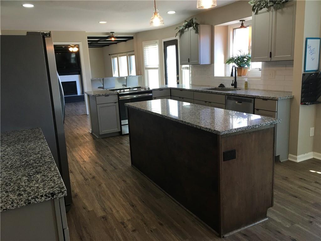 111 Southfork Road Lansing, KS 66043 - Photo 12 of 64