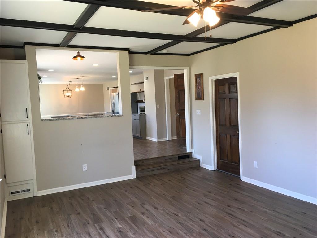 111 Southfork Road Lansing, KS 66043 - Photo 16 of 64