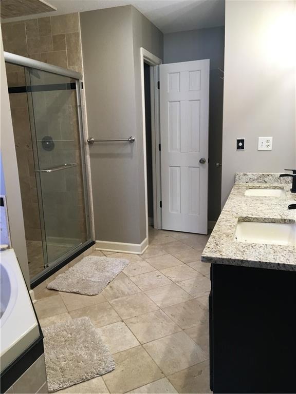 111 Southfork Road Lansing, KS 66043 - Photo 34 of 64