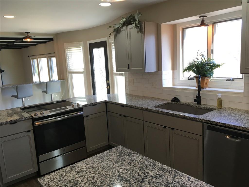 111 Southfork Road Lansing, KS 66043 - Photo 6 of 64