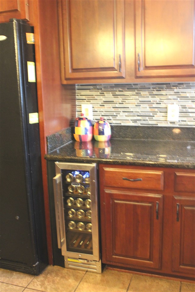 7555 Arbor Ridge Drive Newburgh, IN 47630 - Photo 8 of 30 Gallery Image 8