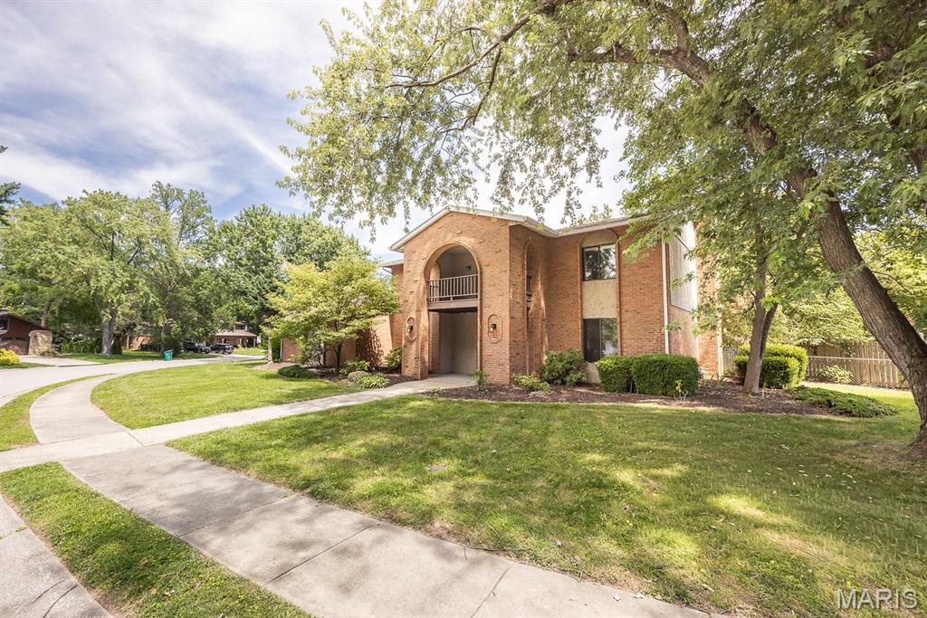 914 Reiss Road O'Fallon, IL 62269 - Photo 4 of 40