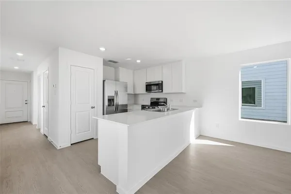 $1,600 | 719 Wagtail Drive, Princeton, TX 75407