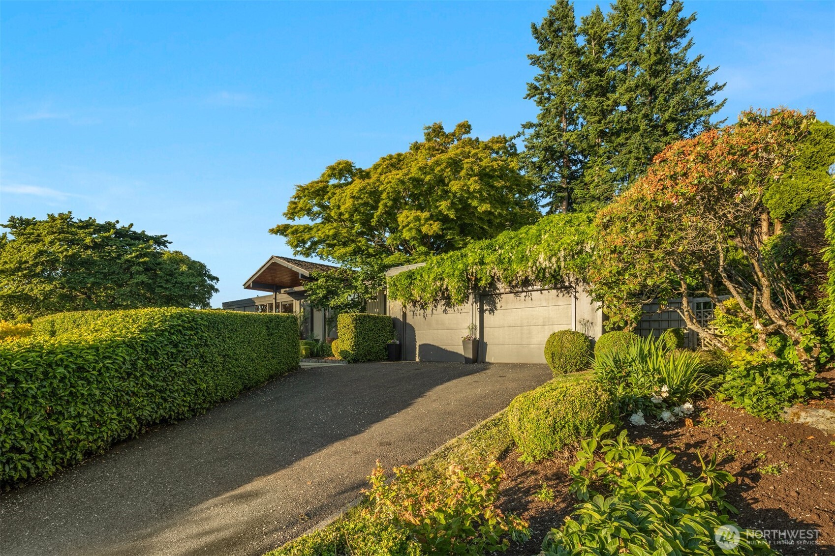 615 Bayside Road Bellingham, WA 98225 - Photo 29 of 31 a view of a garden with plants