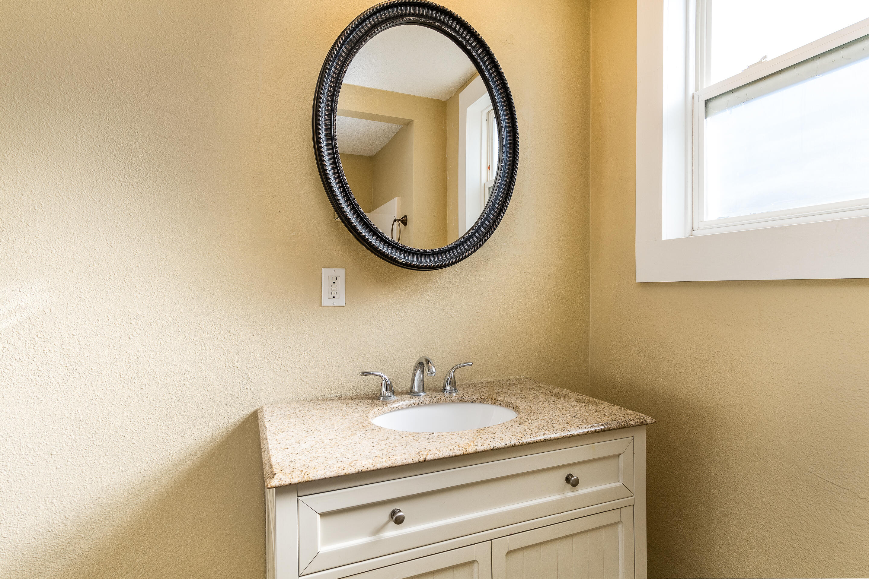 232 Tucker Street Erwin, TN 37650 - Photo 15 of 32 interior-6