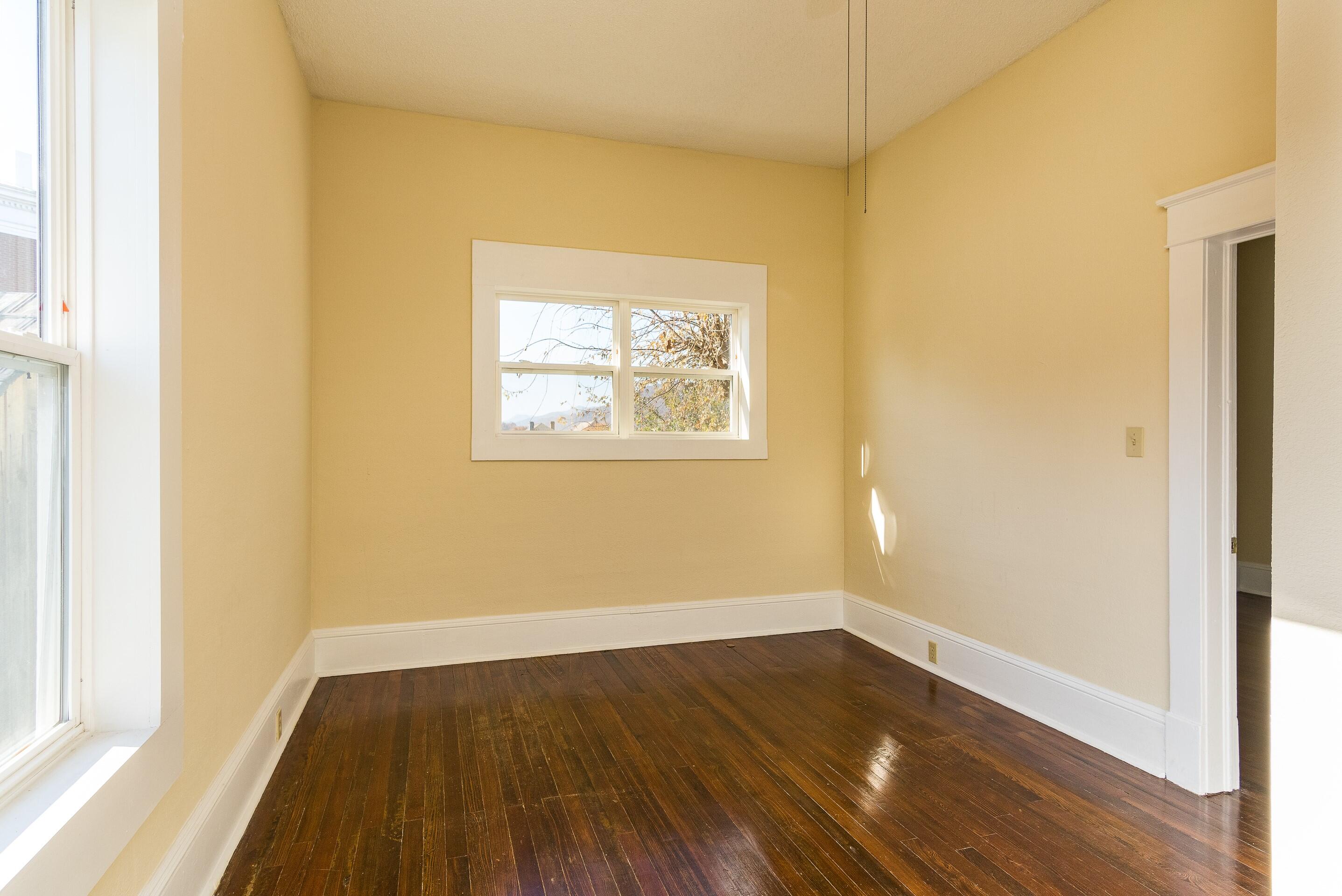 232 Tucker Street Erwin, TN 37650 - Photo 23 of 32 interior-15