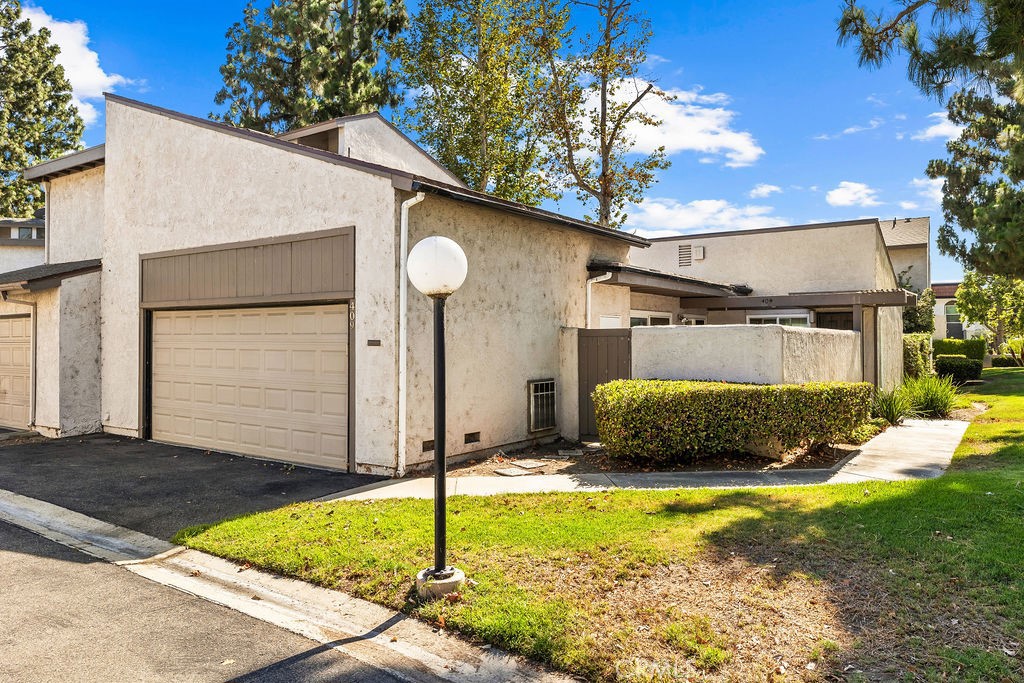 409 North Vía Roma Anaheim, CA 92806 - Photo 15 of 40