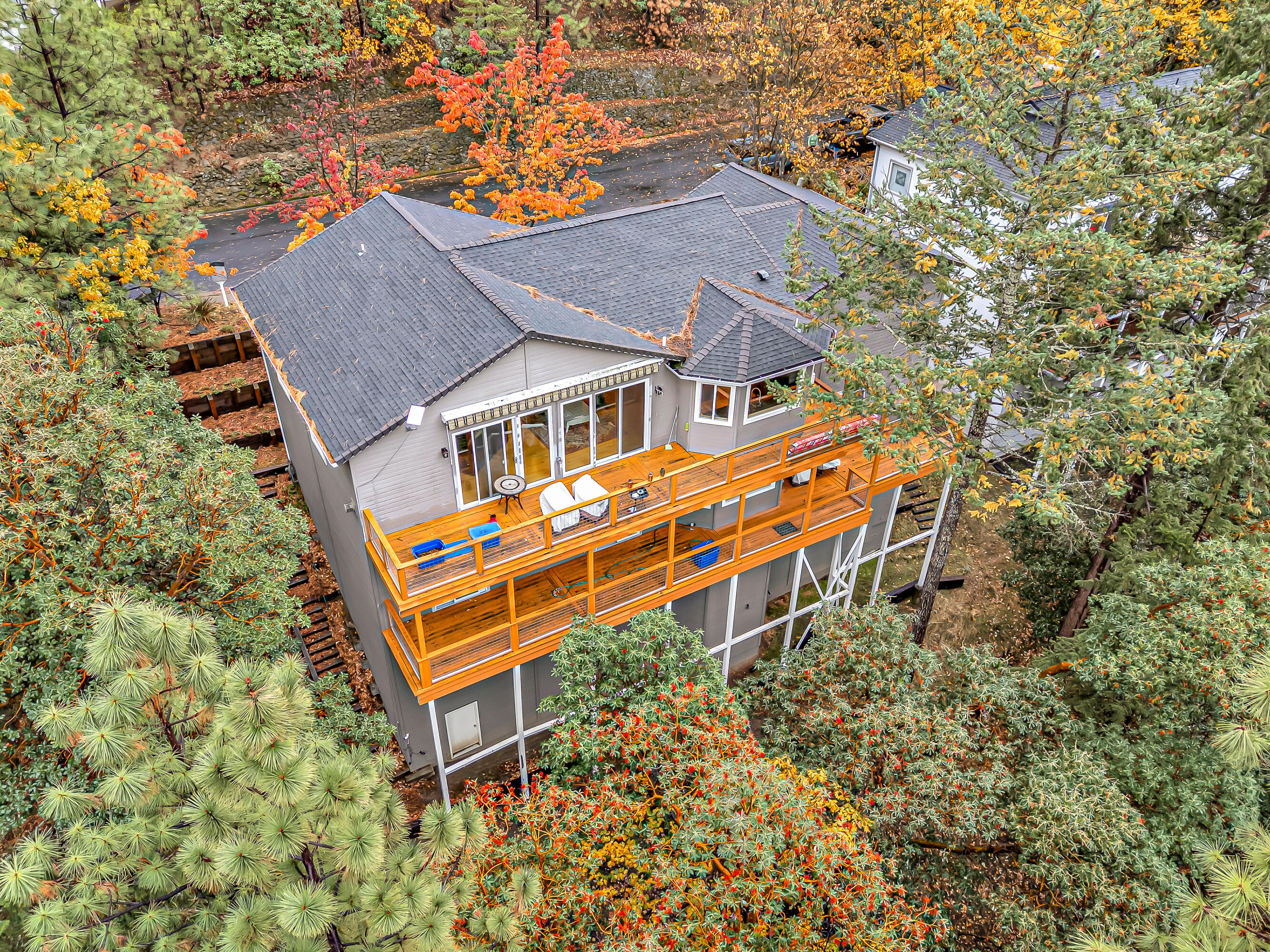 461 Waterline Road Ashland, OR 97520 - Photo 34 of 34 DJI_20251105091042_0010_D