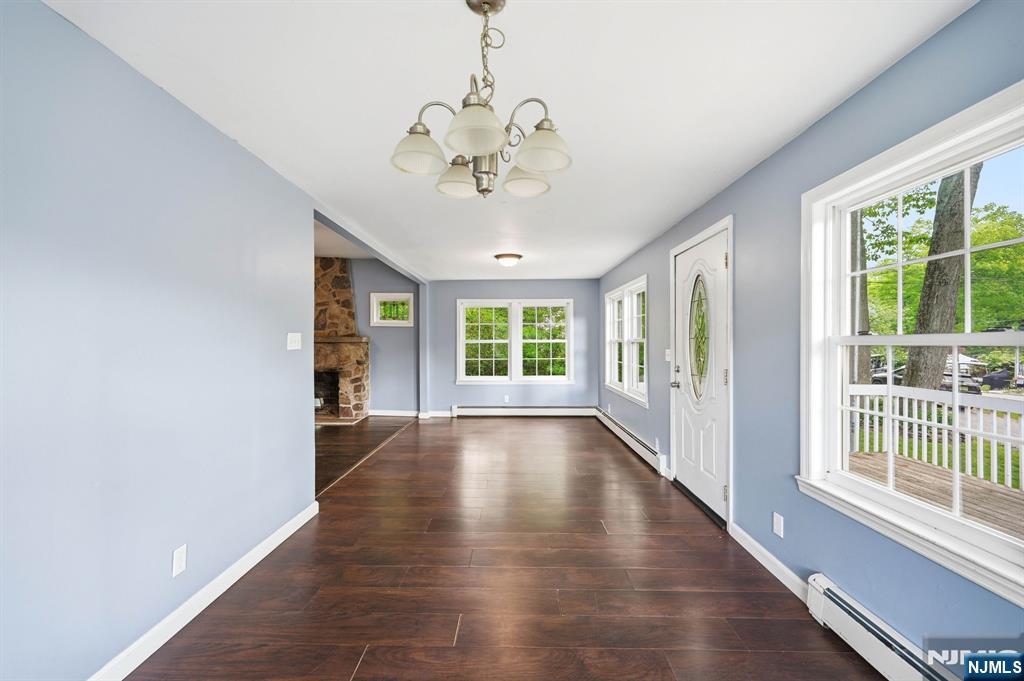 16 Morsemere Road West Milford, NJ 07421 - Photo 5 of 28