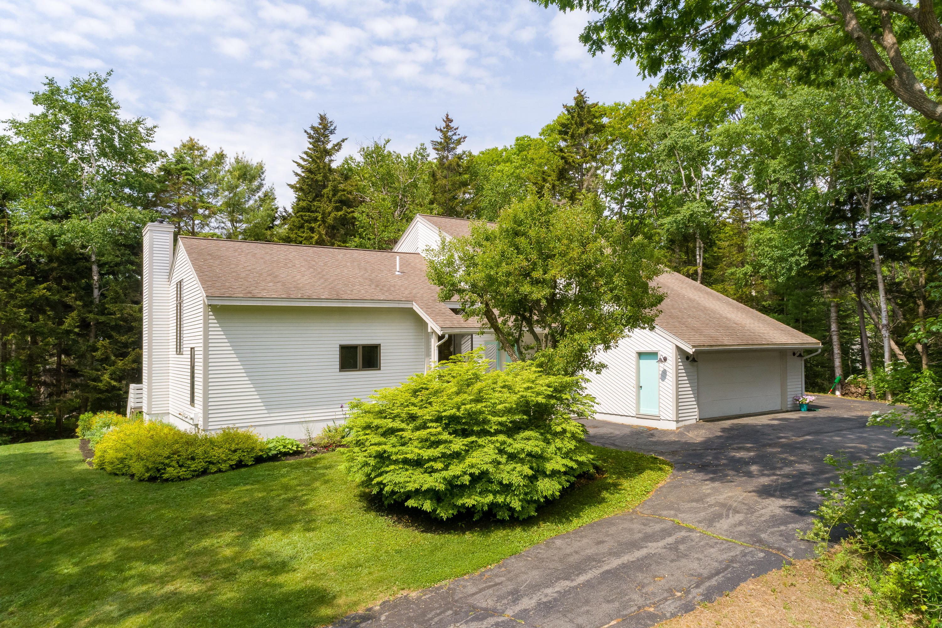 27 Hunts Point Road Cape Elizabeth, ME 04107 - Photo 1 of 49 Front