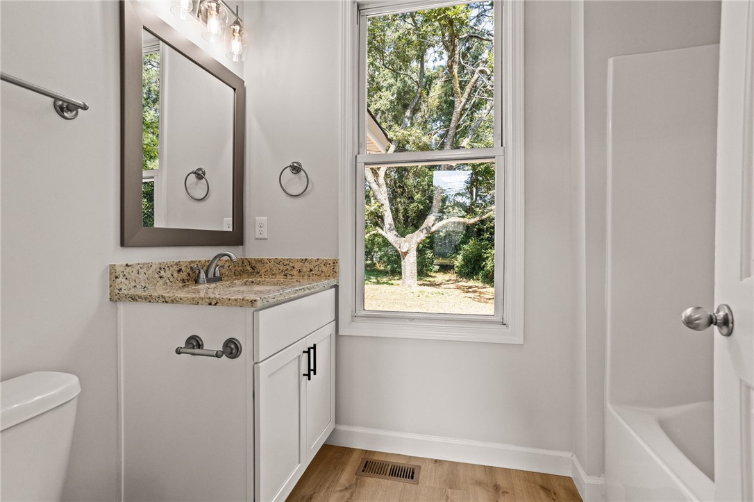 203 North Adair Street Clinton, SC 29325 - Photo 15 of 48