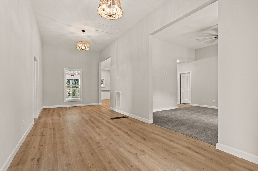 203 North Adair Street Clinton, SC 29325 - Photo 8 of 48