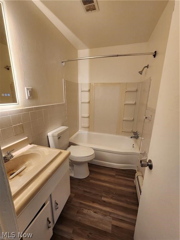 26680 Tungsten Road, Unit 201 Euclid, OH 44132 - Photo 8 of 8