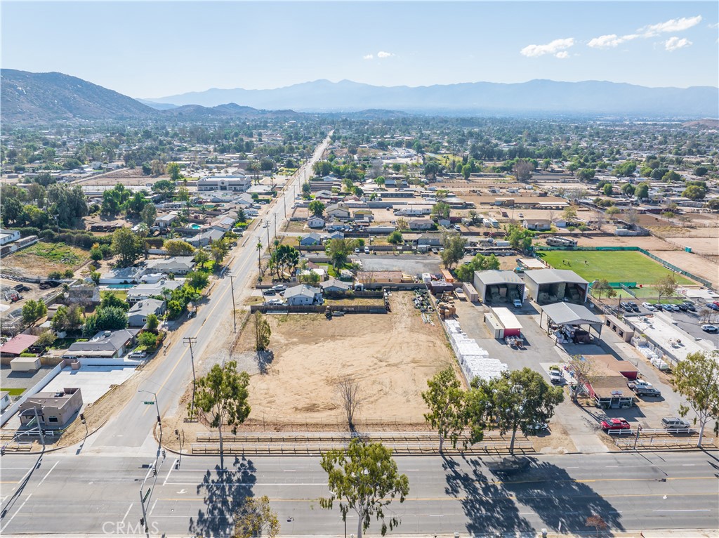 1100 6th Street Norco, CA 92860 - Photo 3 of 18
