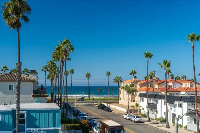 $7,370 | 206 16th Street, Huntington Beach, CA 92648