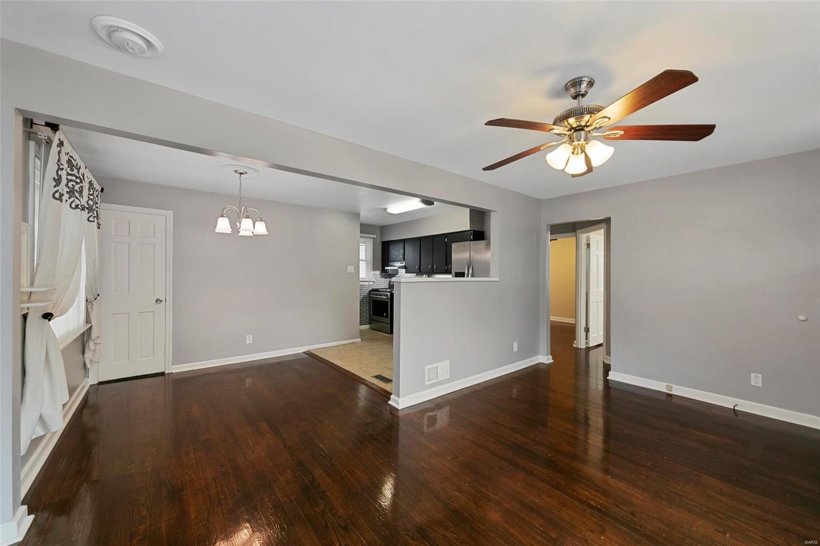 4021 Weber Road St. Louis, MO 63123 - Photo 9 of 33