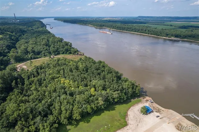 $130,000 | 3 Rivermont Drive, Crystal City, MO 63019