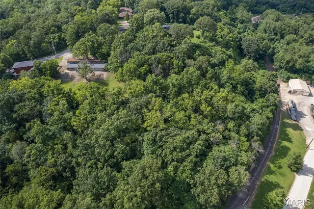 $130,000 | 3 Rivermont Drive, Crystal City, MO 63019