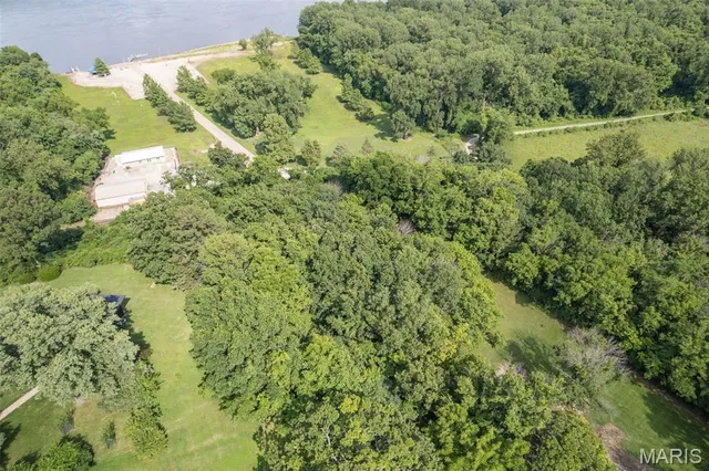 $130,000 | 3 Rivermont Drive, Crystal City, MO 63019