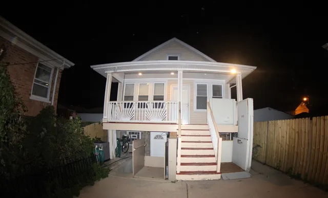 $330,000 | 2435 North Rutherford Avenue, Chicago, IL 60707