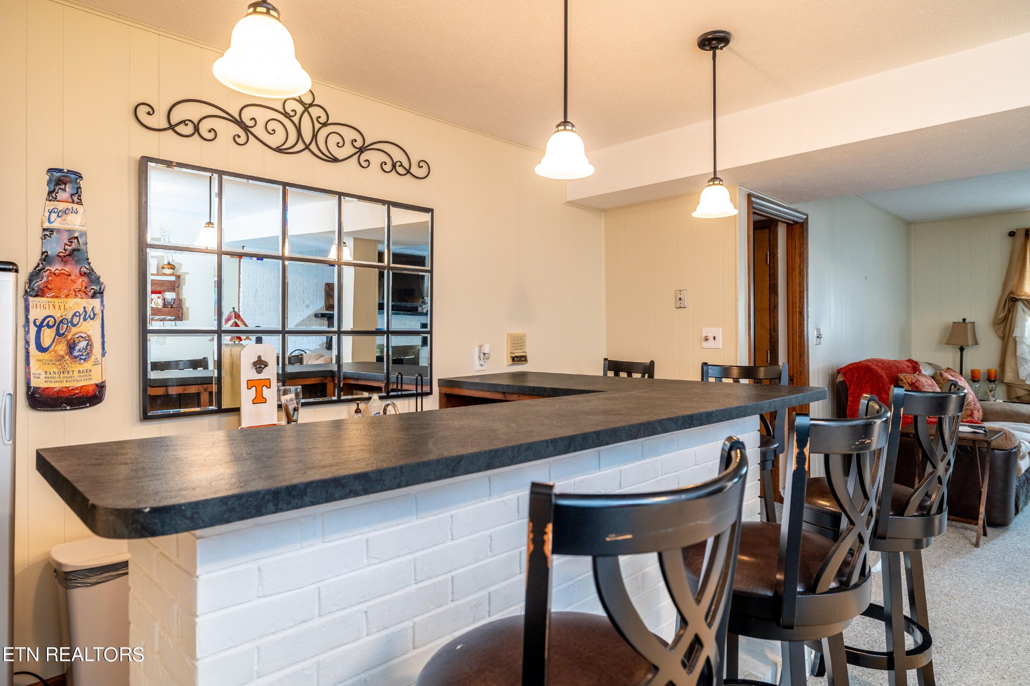 625 Riverbend Road Clinton, TN 37716 - Photo 38 of 45 a kitchen with a table and chairs
