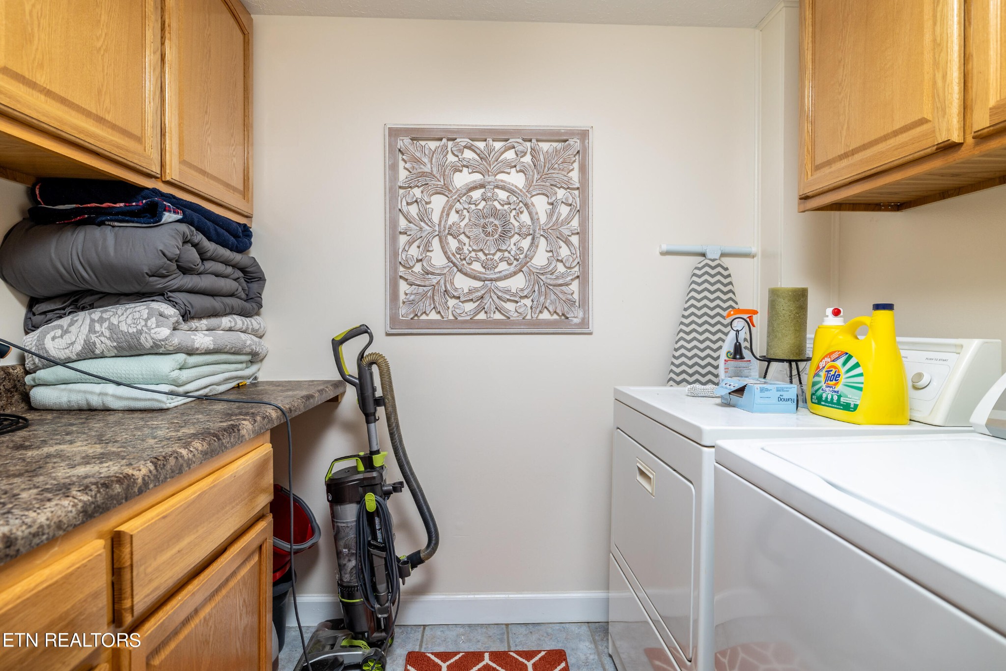 625 Riverbend Road Clinton, TN 37716 - Photo 40 of 45 a kitchen with a sink a stove and a window