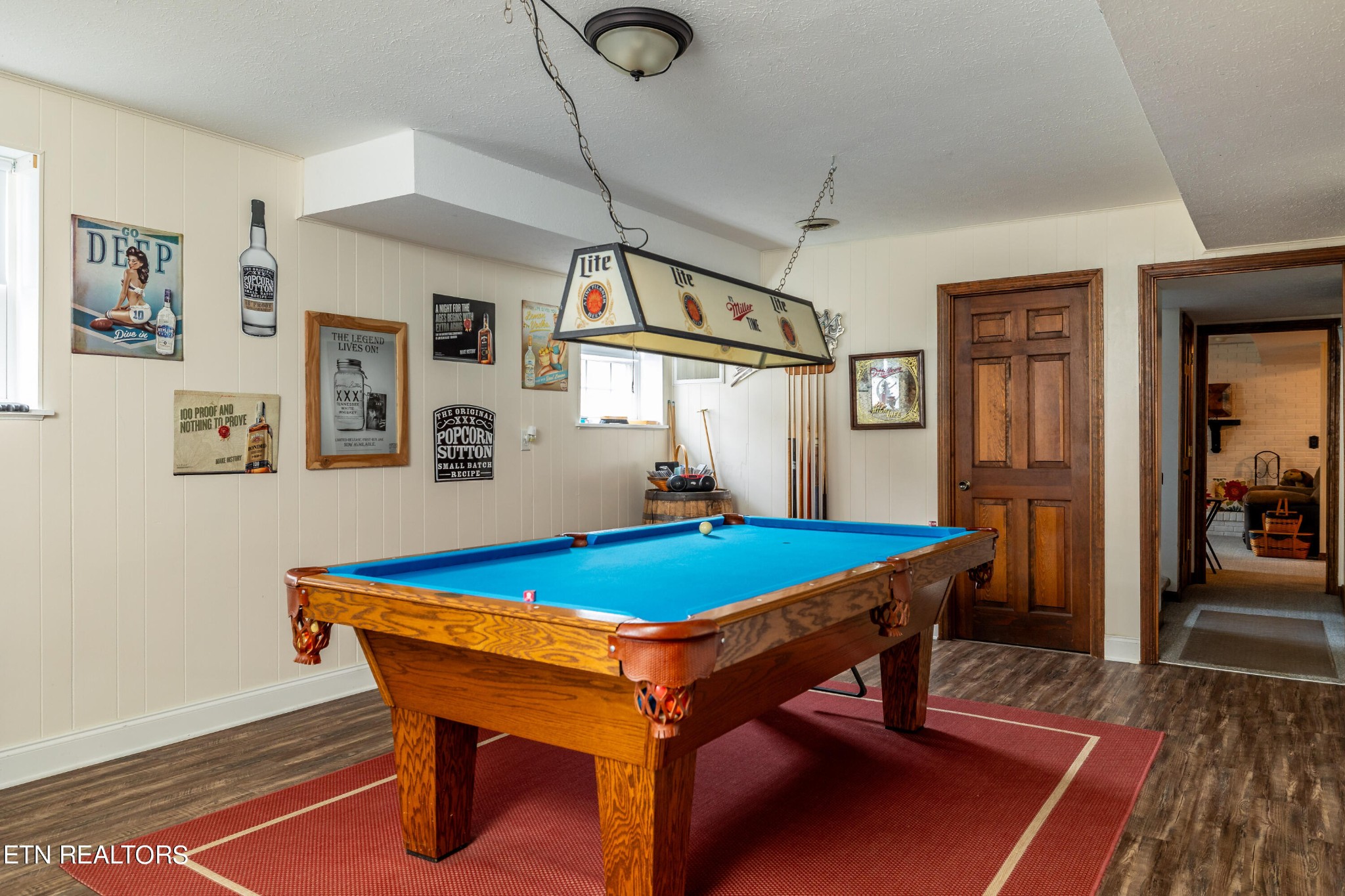 625 Riverbend Road Clinton, TN 37716 - Photo 43 of 45 a room with table and window