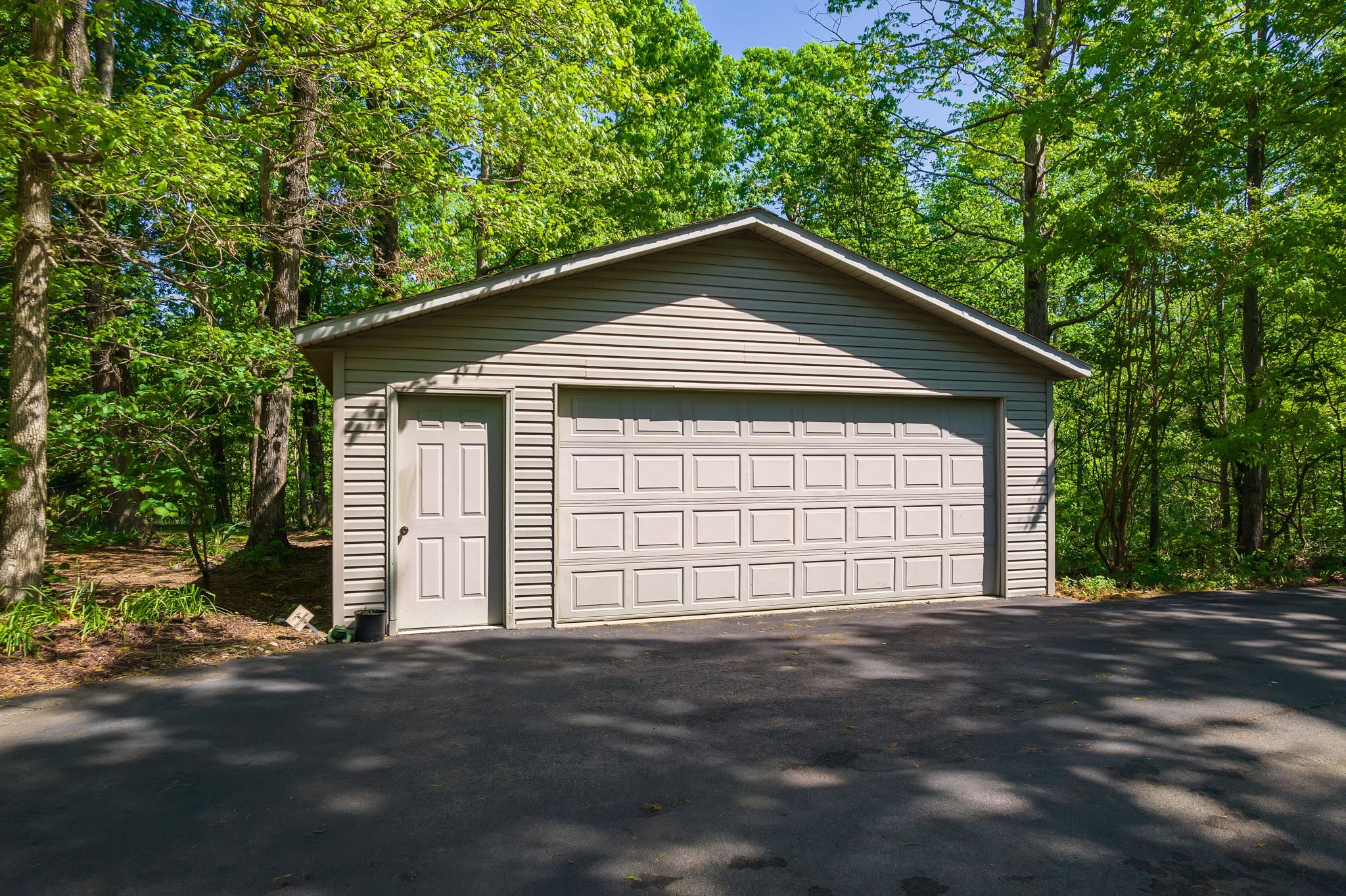 1050 Red Top Hill Road Buchanan, TN 38222 - Photo 4 of 41