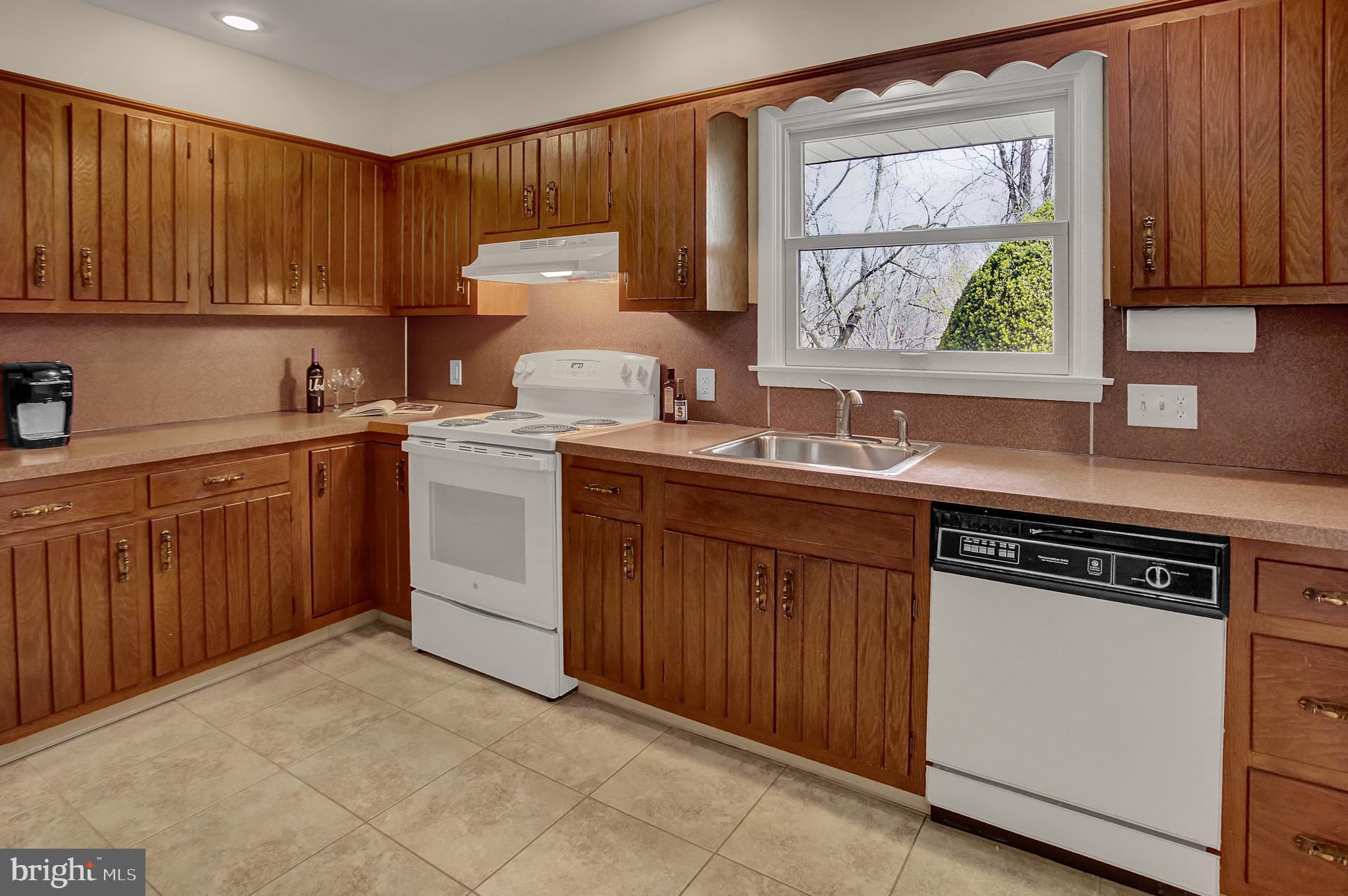 237 Deerfield Road Camp Hill, PA 17011 - Photo 14 of 39 Gallery Image 14