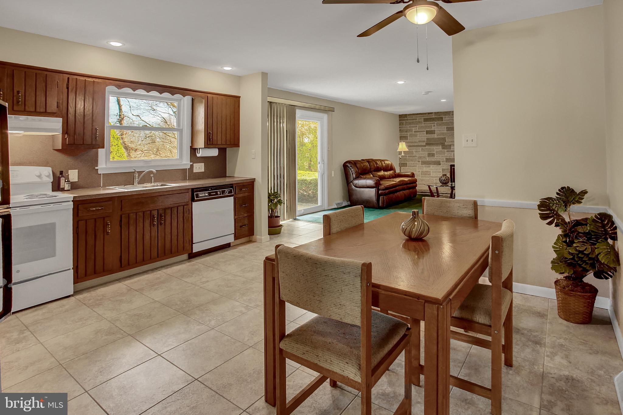 237 Deerfield Road Camp Hill, PA 17011 - Photo 15 of 39 Country kitchen open to Family room.