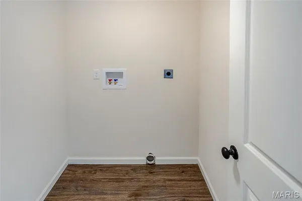 $325,000 | 9404 Plateau Drive, Bonne Terre, MO 63628