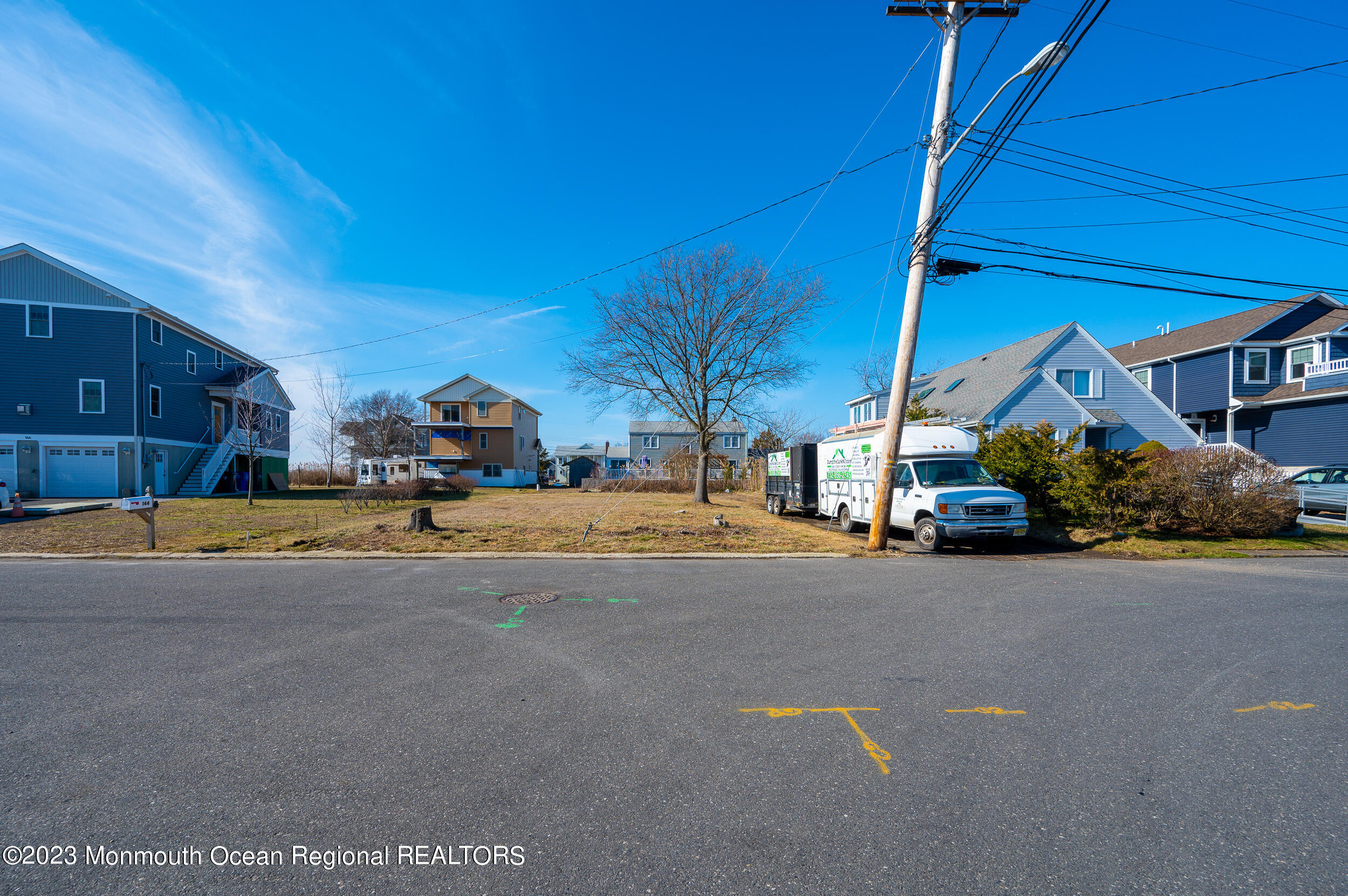142 Gary Road Toms River, NJ 08753 - Photo 14 of 37 Front 11