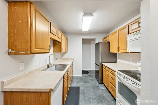 $359,900 | 5502 220th Street Southwest, Unit D201, Mountlake Terrace, WA 98043