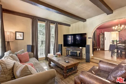$2,300,000 | 457 North Orange Drive, Los Angeles, CA 90036