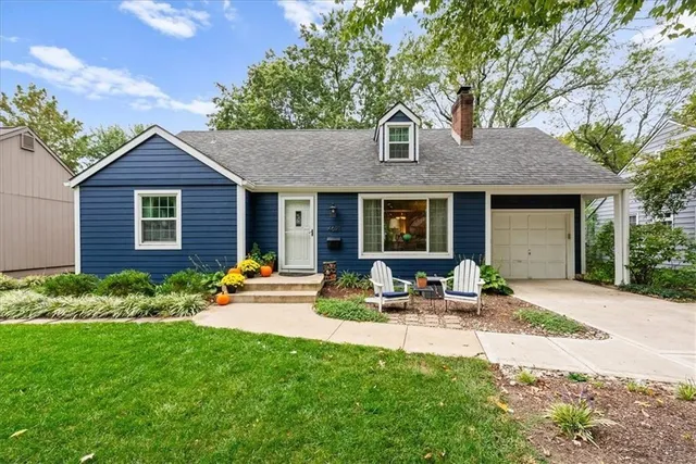 $475,000 | 4621 West 71st Street, Prairie Village, KS 66208