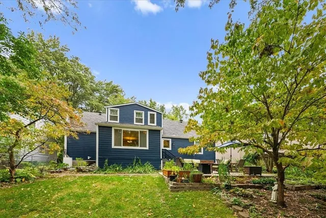 $475,000 | 4621 West 71st Street, Prairie Village, KS 66208